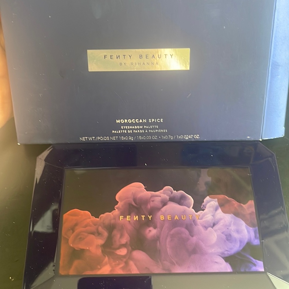 Eyeshadow palette